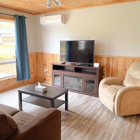 Hidden Acres Cottages Cavendish Bagian luar foto