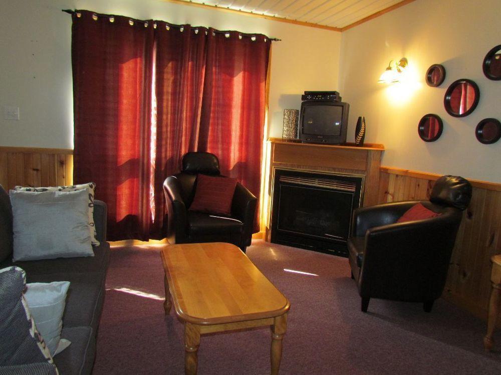 Hidden Acres Cottages Cavendish Bagian luar foto