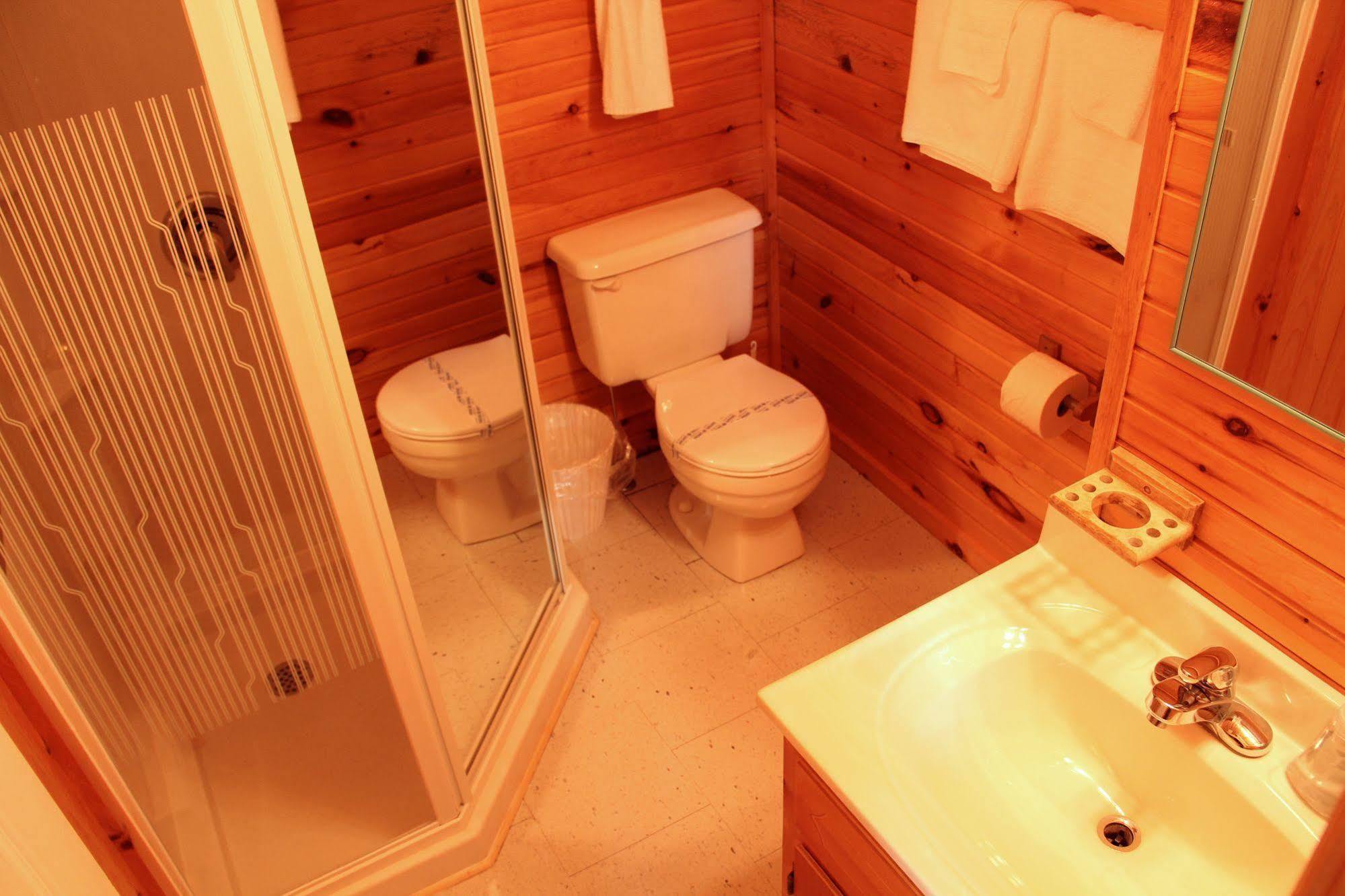 Hidden Acres Cottages Cavendish Bagian luar foto