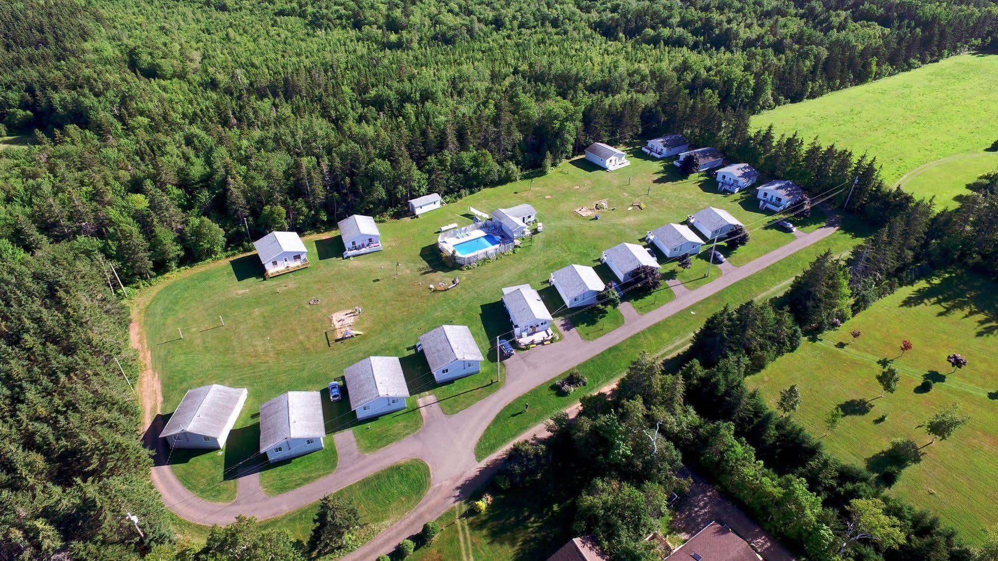 Hidden Acres Cottages Cavendish Bagian luar foto